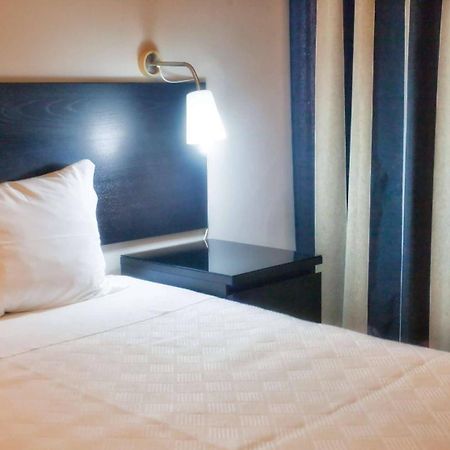 Residencial Principe Guest House Баррейру Экстерьер фото