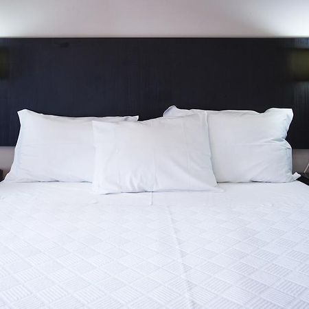 Residencial Principe Guest House Баррейру Экстерьер фото