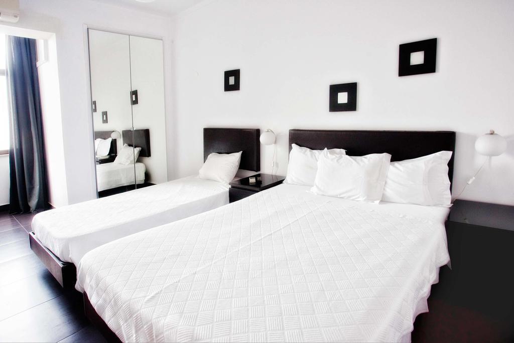 Residencial Principe Guest House Баррейру Экстерьер фото