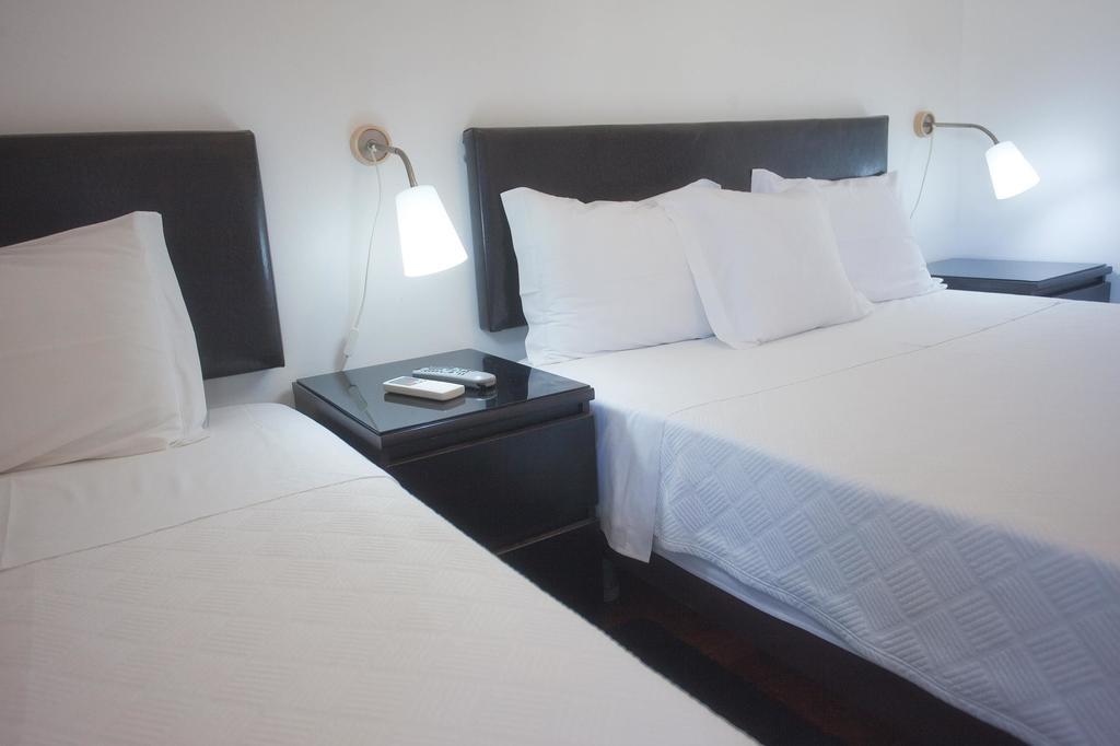 Residencial Principe Guest House Баррейру Экстерьер фото