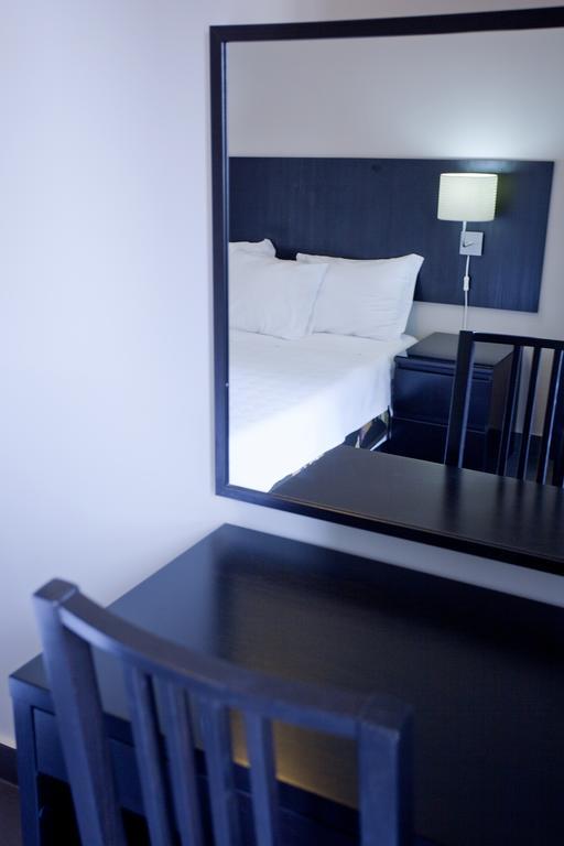 Residencial Principe Guest House Баррейру Экстерьер фото
