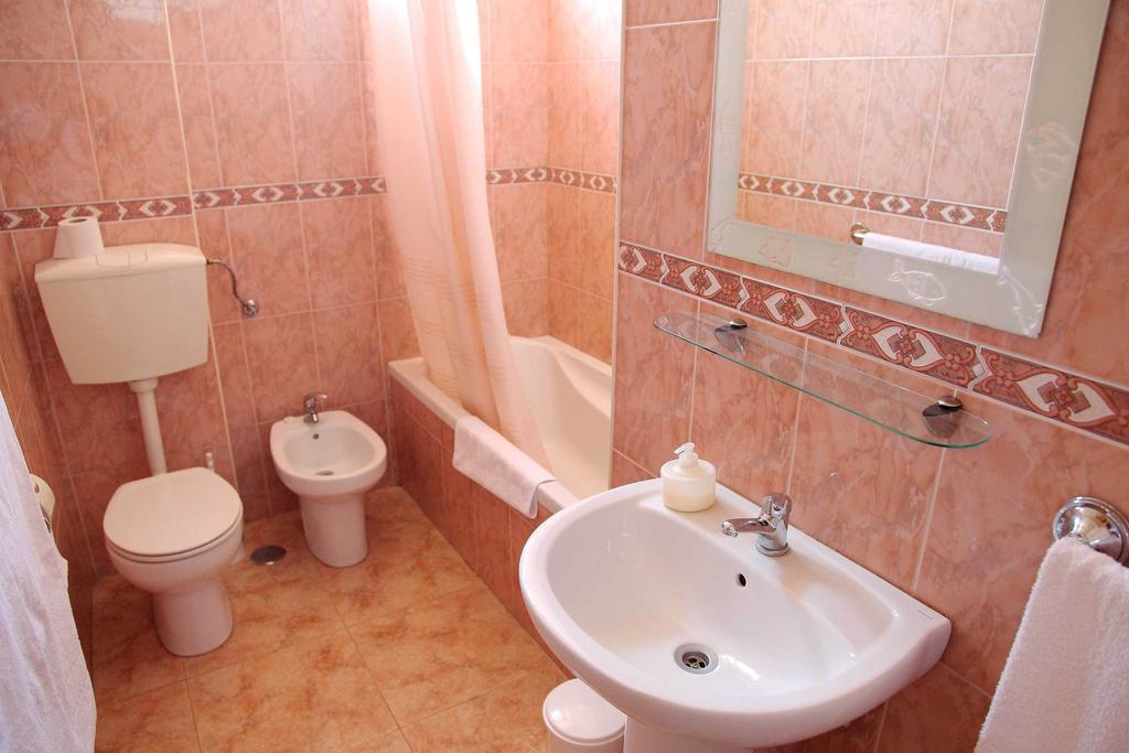 Residencial Principe Guest House Баррейру Номер фото