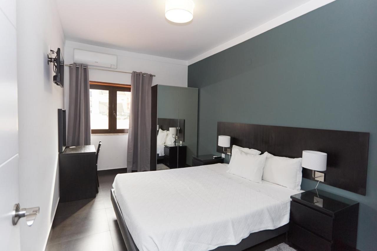 Residencial Principe Guest House Баррейру Экстерьер фото